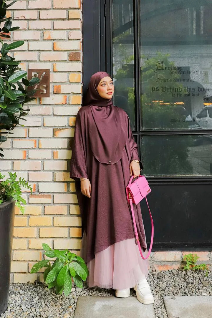 Abaya Élégante – Style Chic & Fluide
