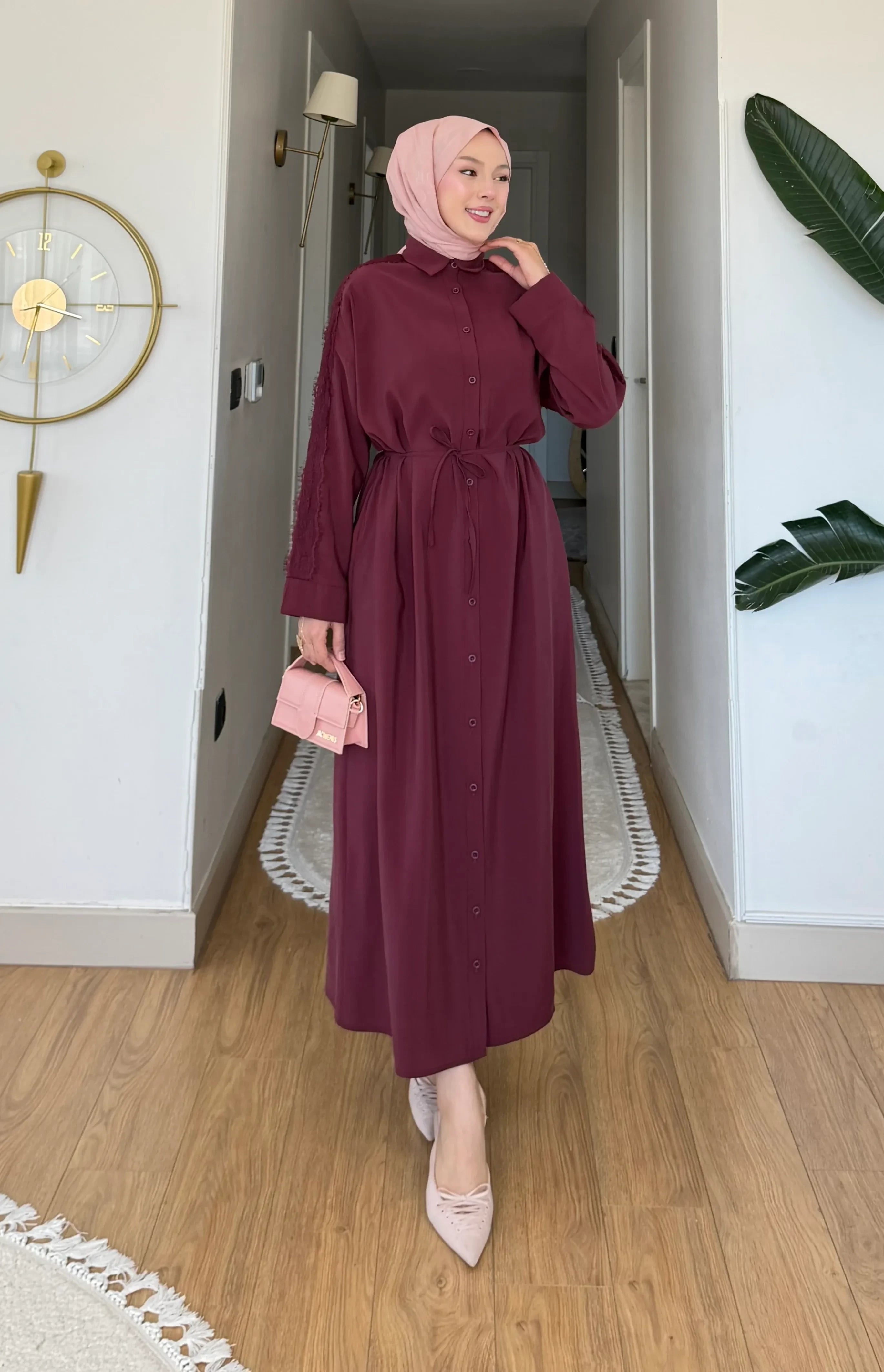 Robe-chemise Beliz à détails en dentelle